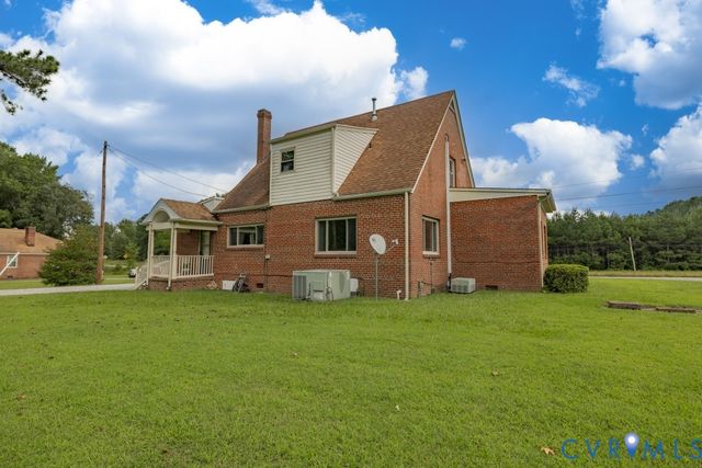 1300 Sussex Dr, Emporia, VA 23847