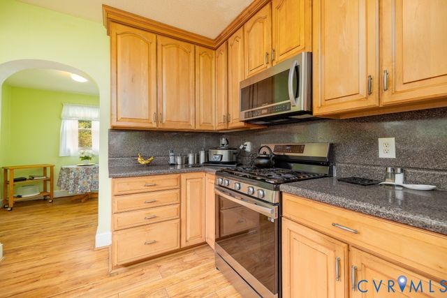 1300 Sussex Dr, Emporia, VA 23847