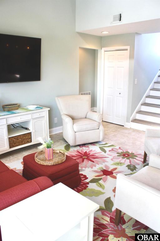 Image 12 of property listing at 125 Pirates Way Unit# 125D, Manteo, NC 27954