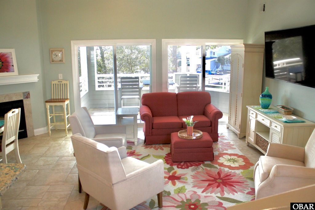 Image 6 of property listing at 125 Pirates Way Unit# 125D, Manteo, NC 27954