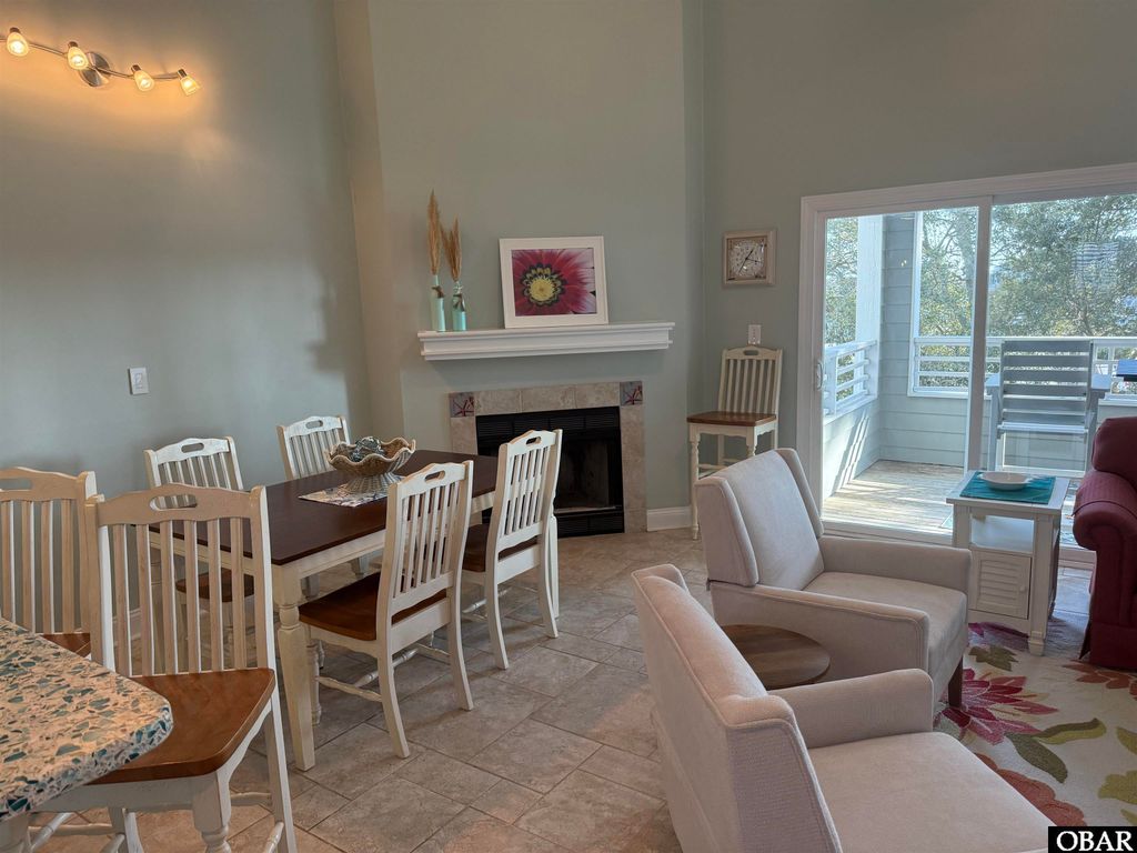 Image 10 of property listing at 125 Pirates Way Unit# 125D, Manteo, NC 27954