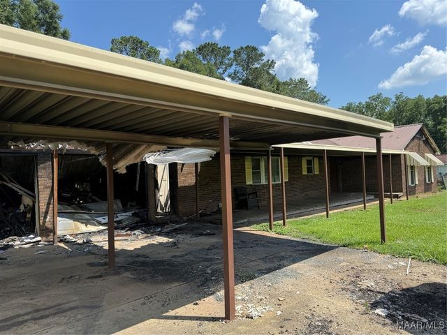 6700 Al Highway 22 . N, Valley Grande, AL 36701