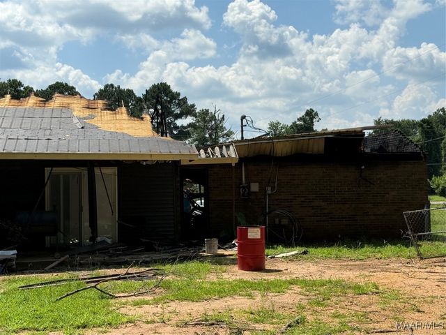 6700 Al Highway 22 . N, Valley Grande, AL 36701