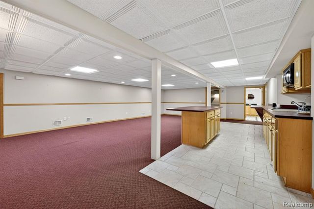 4891 Maceri Circle, Sterling Heights, MI 48314