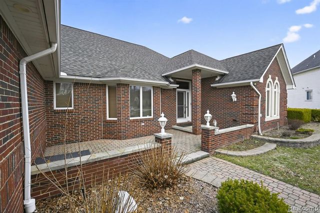 4891 Maceri Circle, Sterling Heights, MI 48314
