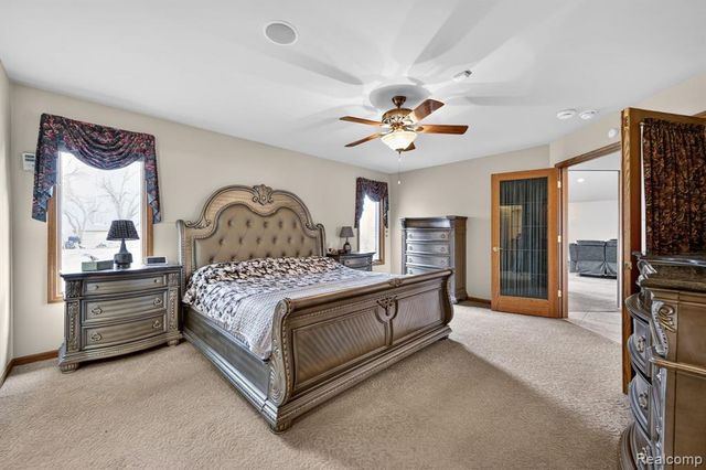 4891 Maceri Circle, Sterling Heights, MI 48314