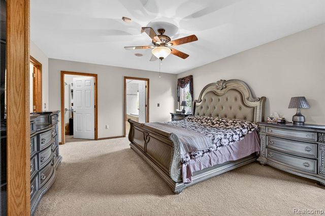 4891 Maceri Circle, Sterling Heights, MI 48314