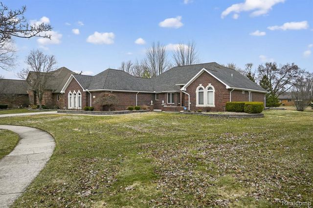 4891 Maceri Circle, Sterling Heights, MI 48314