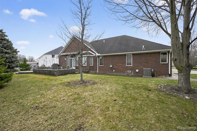 4891 Maceri Circle, Sterling Heights, MI 48314