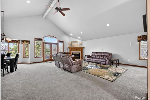 4891 Maceri Circle, Sterling Heights, MI 48314