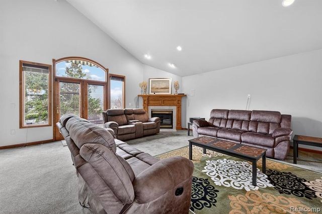 4891 Maceri Circle, Sterling Heights, MI 48314