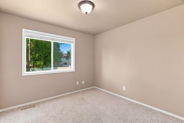 23009 E Settler Dr, Liberty Lake, WA 99019