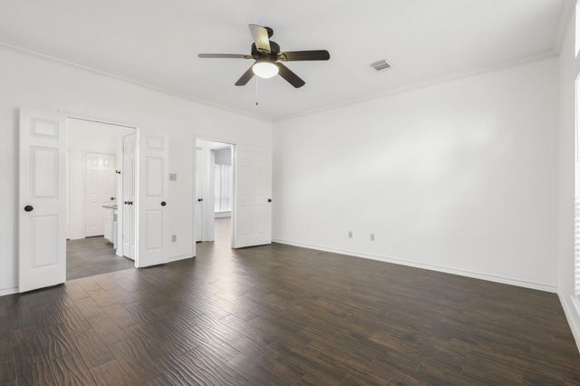 210 Wilkins Crossing, Sugar Land, TX 77479