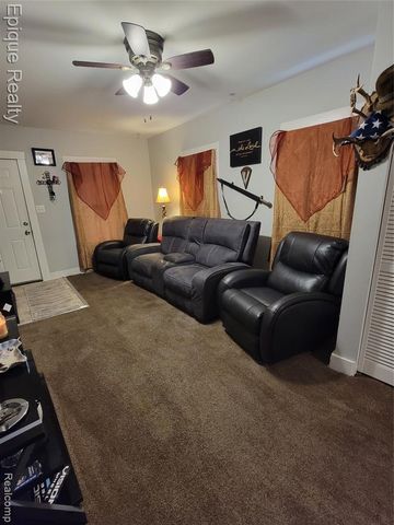 2904 Vanness Street, Port Huron, MI 48060