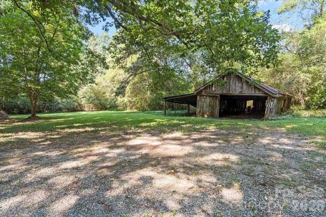 1715 Union Road, Matthews, NC 28104