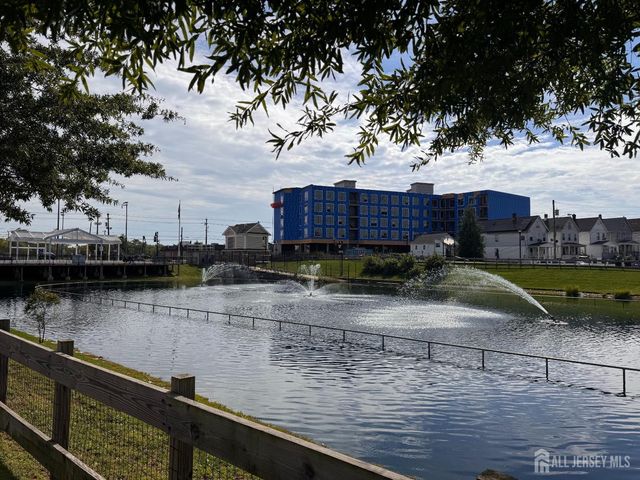 20 Noe Street, Carteret, NJ 07008