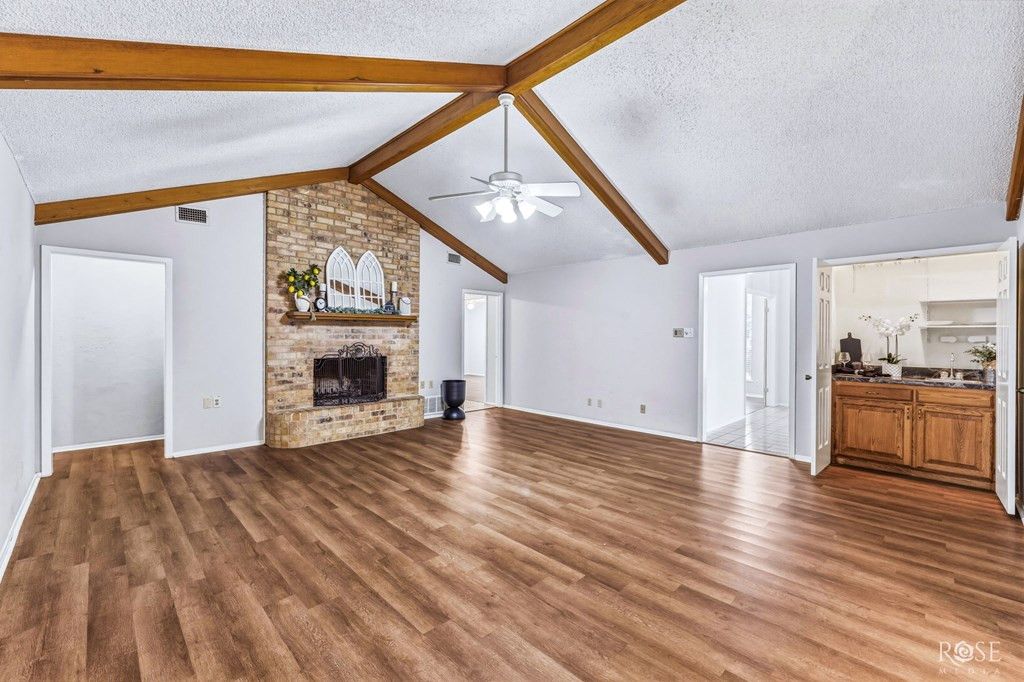 Image 11 of property listing at 3426 Clearview Drive, San Angelo, TX 76904