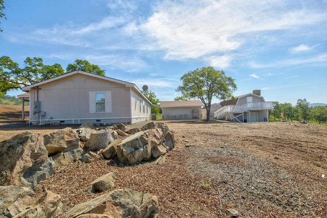 2312 Pepito Dr, La Grange, CA 95329