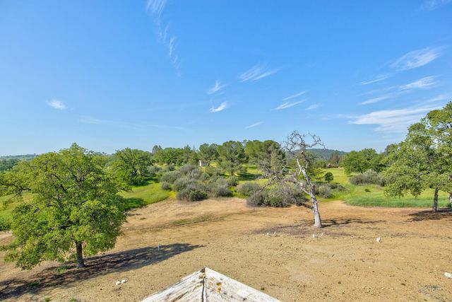 2312 Pepito Dr, La Grange, CA 95329