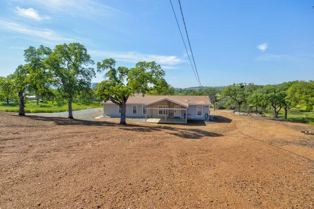 2312 Pepito Dr, La Grange, CA 95329