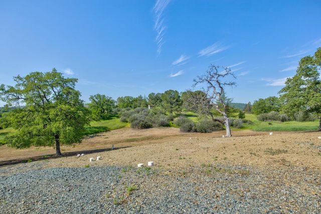 2312 Pepito Dr, La Grange, CA 95329
