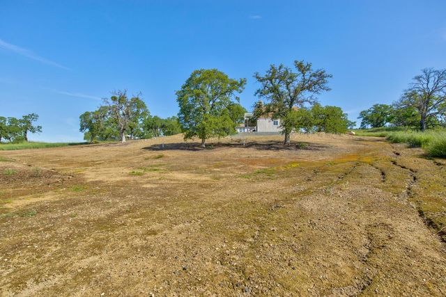 2312 Pepito Dr, La Grange, CA 95329