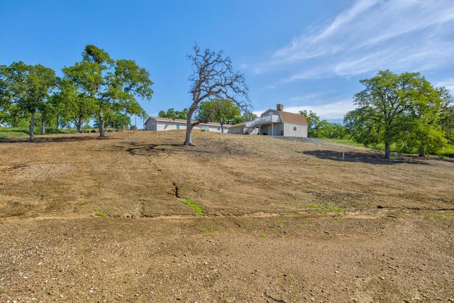 2312 Pepito Dr, La Grange, CA 95329