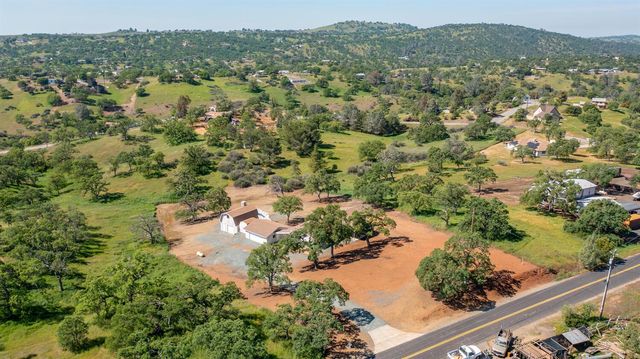 2312 Pepito Dr, La Grange, CA 95329