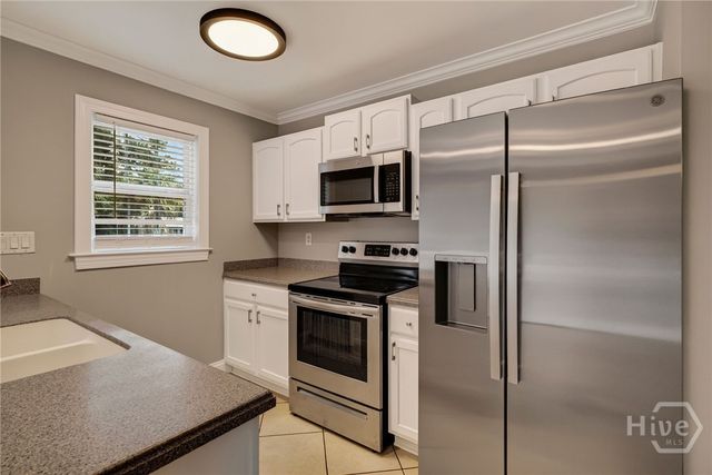 3222 Woodlawn Drive, Savannah, GA 31404