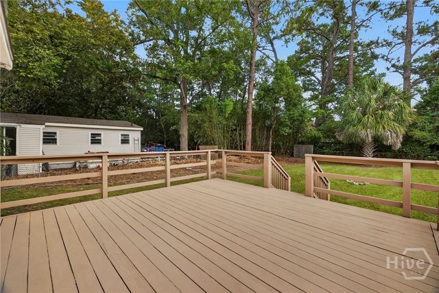 3222 Woodlawn Drive, Savannah, GA 31404