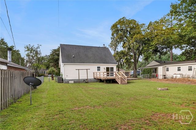3222 Woodlawn Drive, Savannah, GA 31404