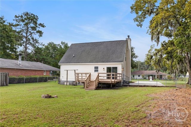 3222 Woodlawn Drive, Savannah, GA 31404