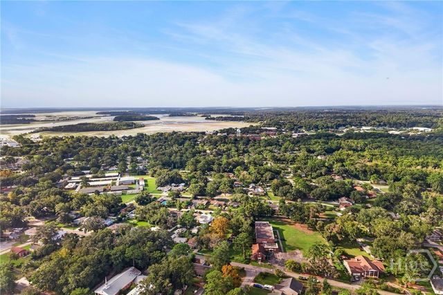 3222 Woodlawn Drive, Savannah, GA 31404
