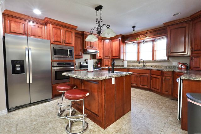 1906 HWY 70, Glenwood, AR 71943