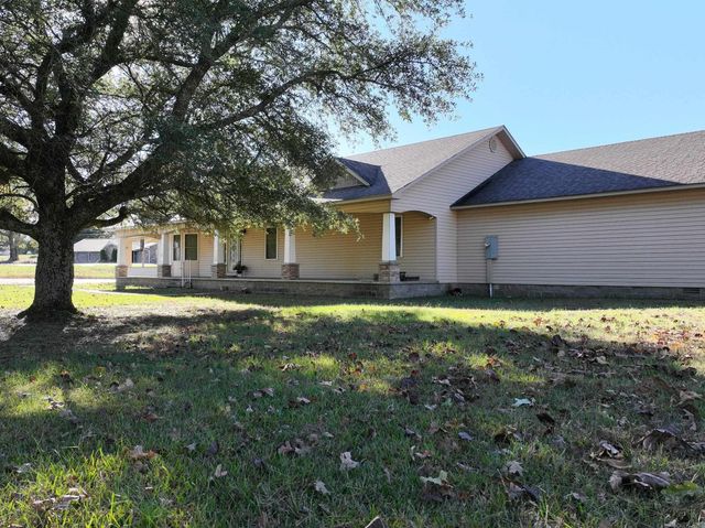 1906 HWY 70, Glenwood, AR 71943