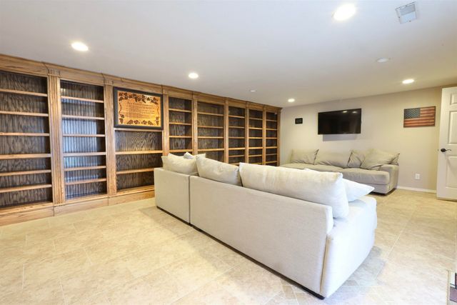 1906 HWY 70, Glenwood, AR 71943