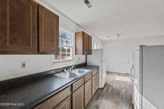 270 Smith Creek Road, Bayboro, NC 28515