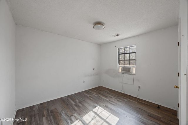 270 Smith Creek Road, Bayboro, NC 28515