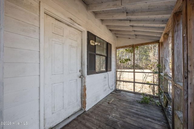 270 Smith Creek Road, Bayboro, NC 28515