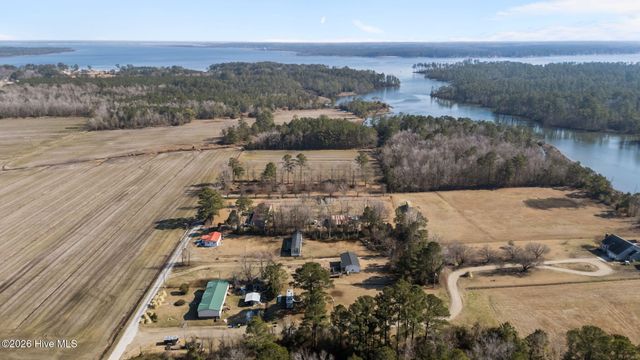 270 Smith Creek Road, Bayboro, NC 28515