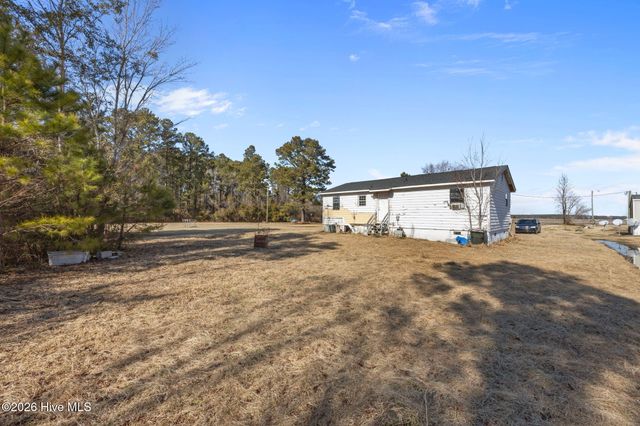 270 Smith Creek Road, Bayboro, NC 28515