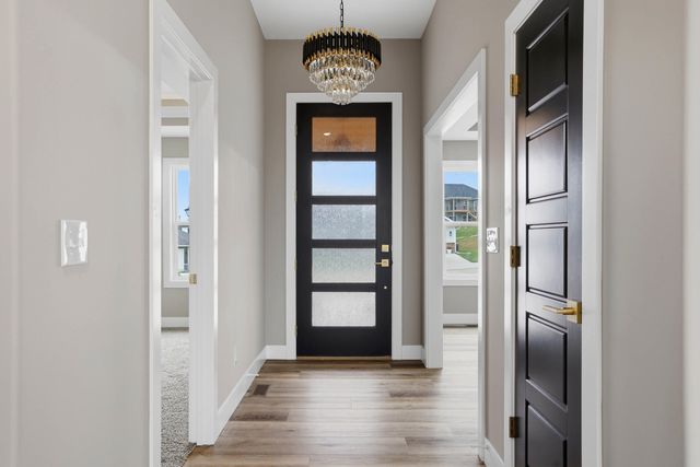 6035 W SWATHER CT, Columbia, MO 65203