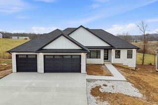 6035 W SWATHER CT, Columbia, MO 65203