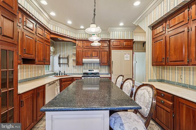 1420 PENNSYLVANIA AVE, Berwyn, PA 19312