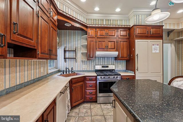 1420 PENNSYLVANIA AVE, Berwyn, PA 19312