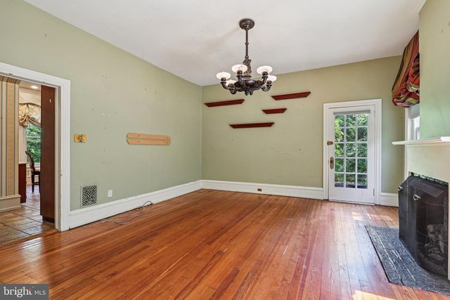 1420 PENNSYLVANIA AVE, Berwyn, PA 19312