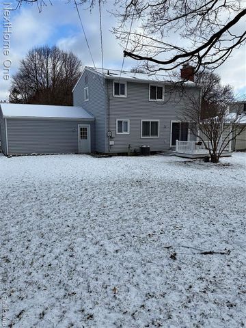 1601 N Fairview Avenue, Lansing, MI 48912