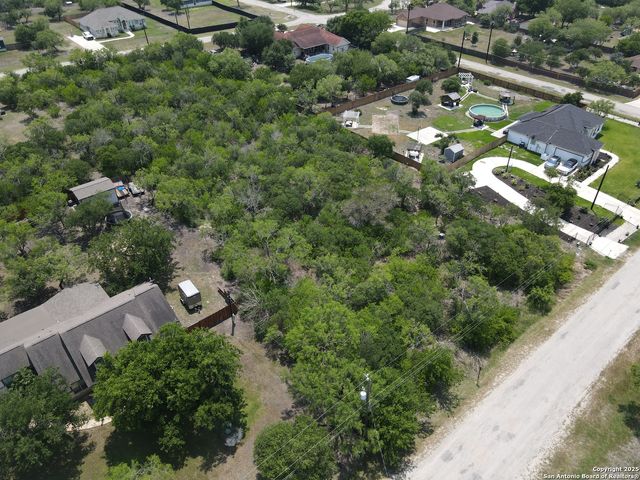 1015 County Road 3822, San Antonio, TX 78253