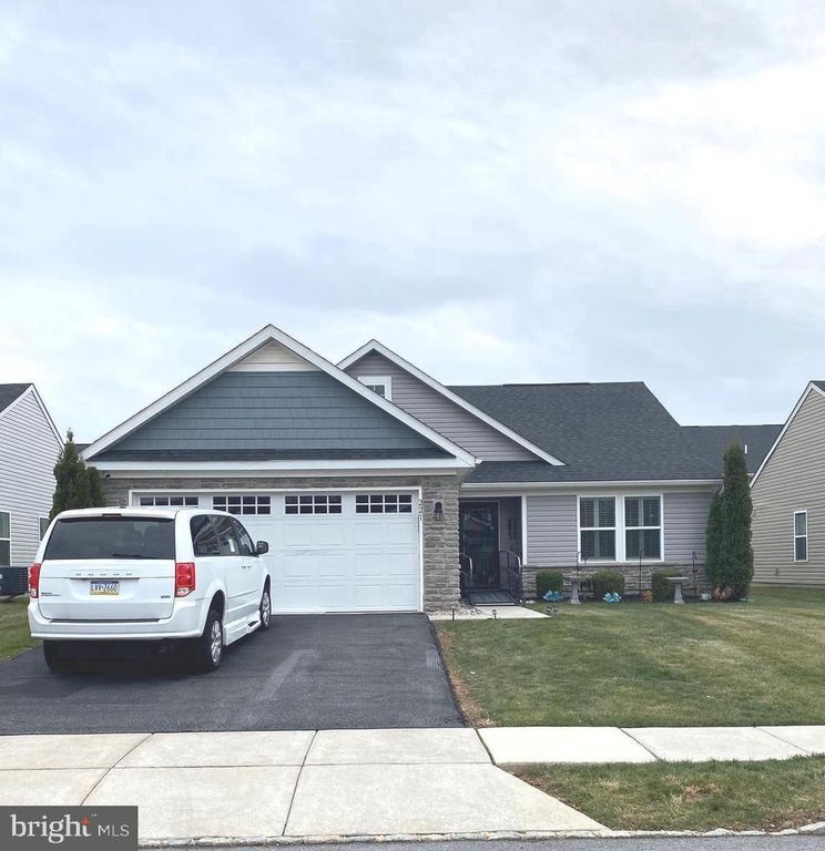 221 FOLIN ST, Coatesville, PA 19320