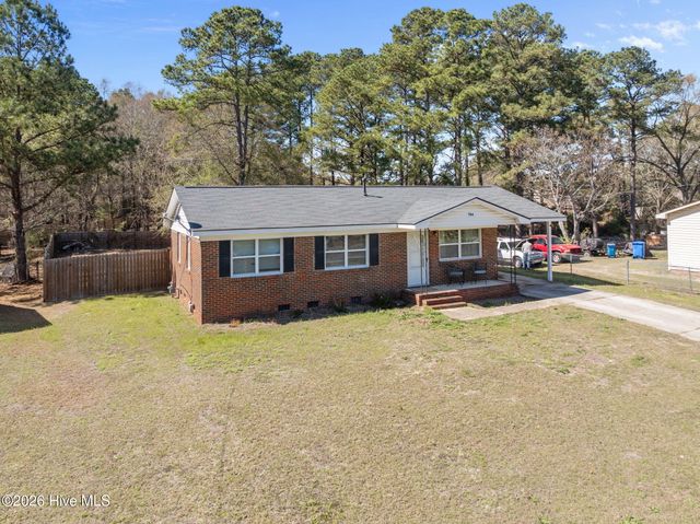 744 Rustland Drive, Fayetteville, NC 28301